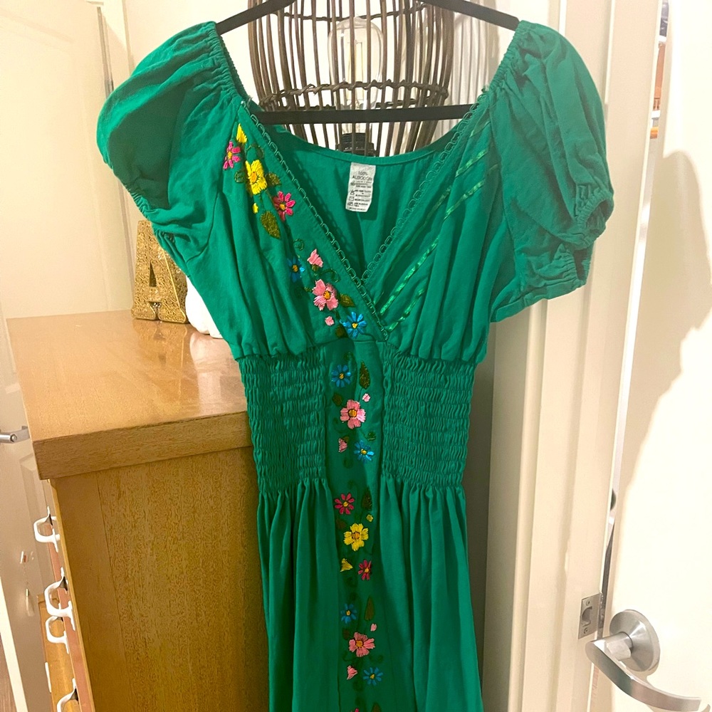 Mexican green dress with flowers